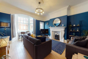 No.10 Seaside Apartment - Ground Floor, sleeps 6, Scarborough